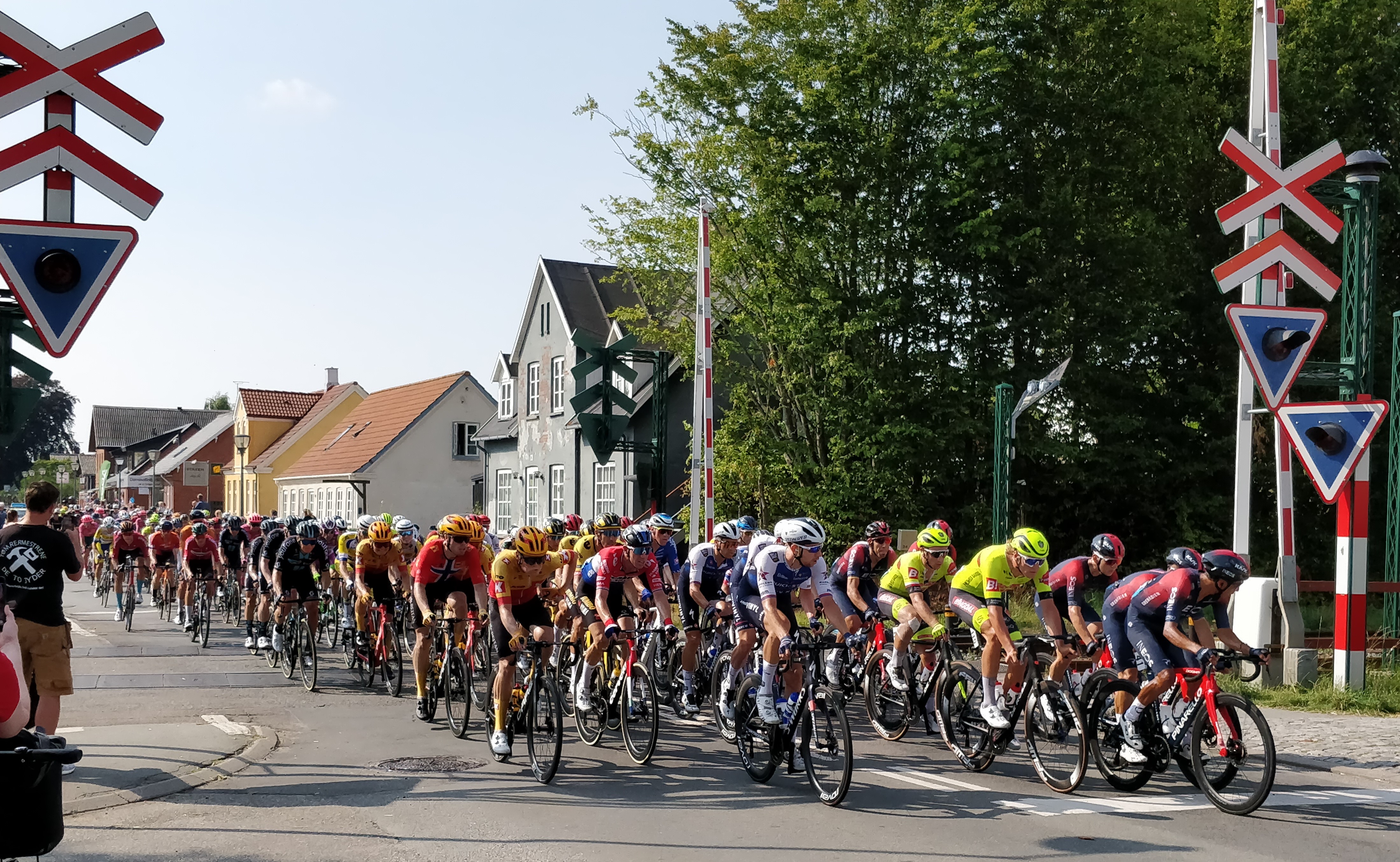 Arrangerer du løb eller andet, der krydser vores spor?