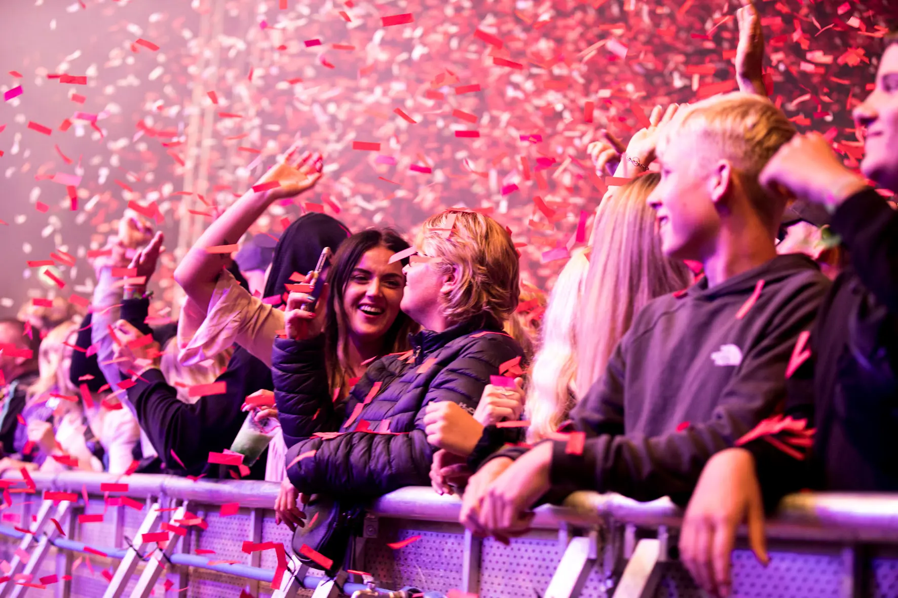 Publikum til Vig Festival kører gratis med Lokaltog – ekstra tog indsættes